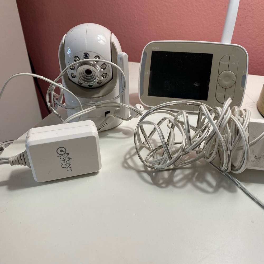 Infant Optics baby monitor